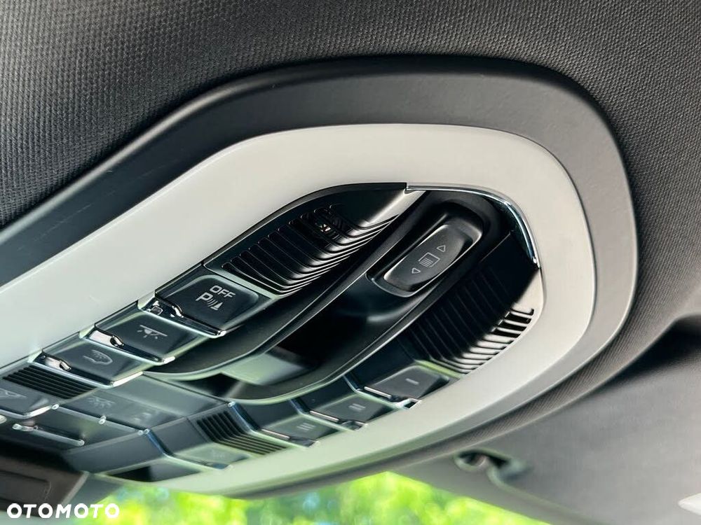 Porsche Macan Standard - 18