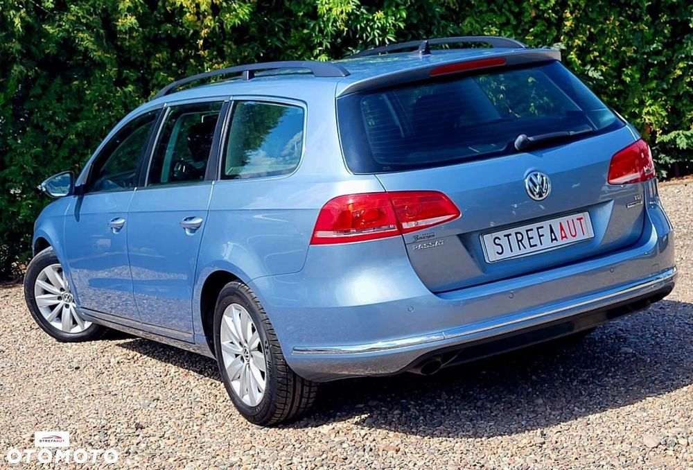Volkswagen Passat - 16