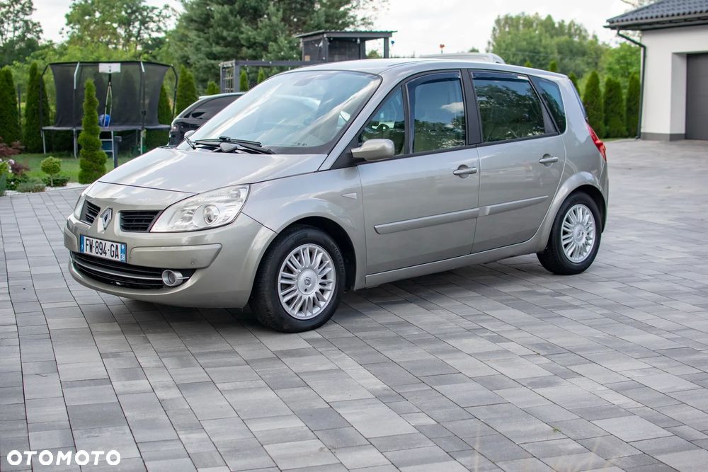 Renault Scenic - 31
