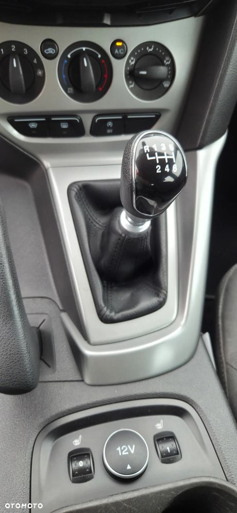 Ford Focus 1.0 EcoBoost STart-Stopp-System TITANIUM - 27