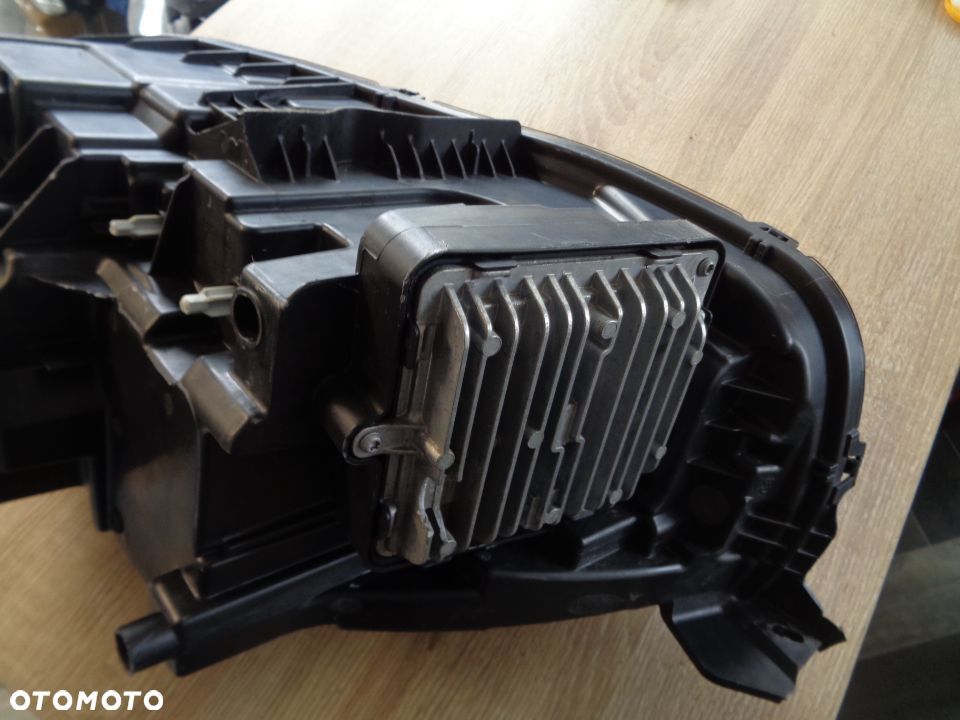 VOLVO XC90 LED ACTIVE HIGH BEAM LAMPA PRAWY PRZÓD EUROPA KPL. - 6