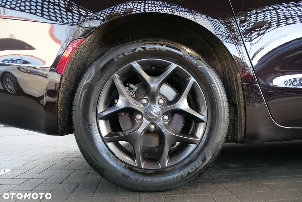 Chrysler Pacifica - 32