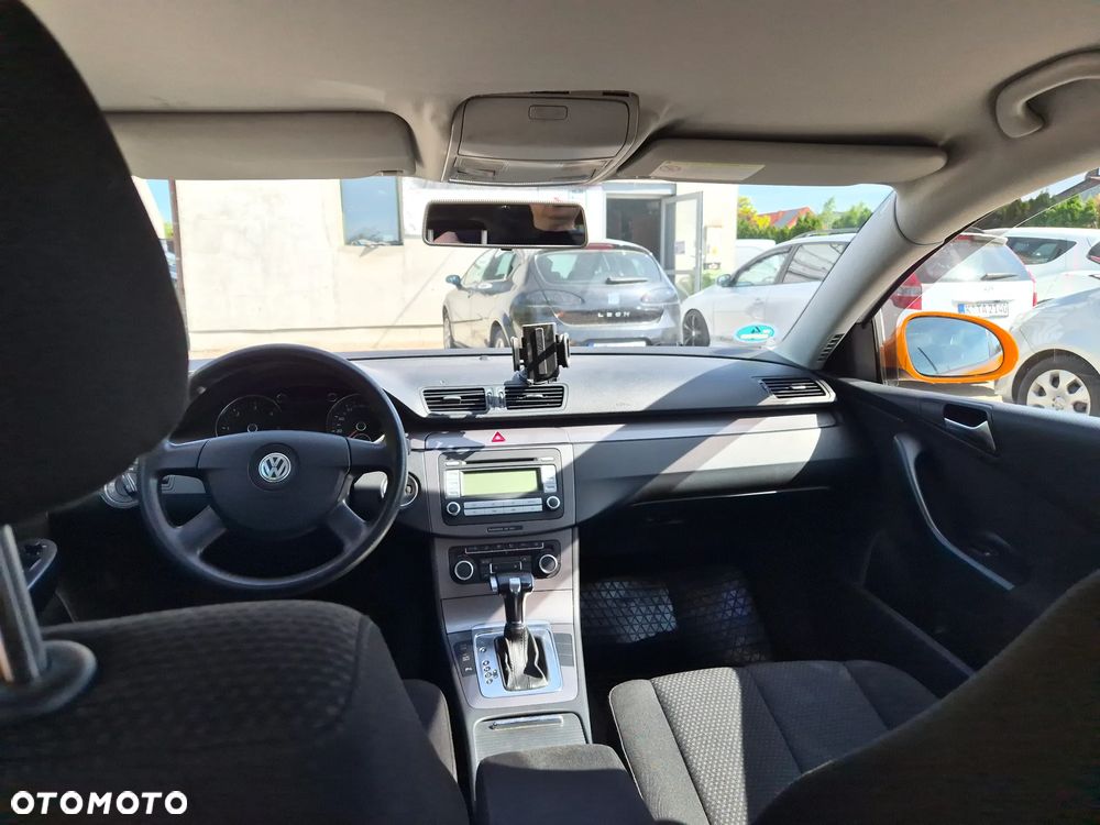 Volkswagen Passat 2.0 Blue TDI DSG SCR Comfortline - 12