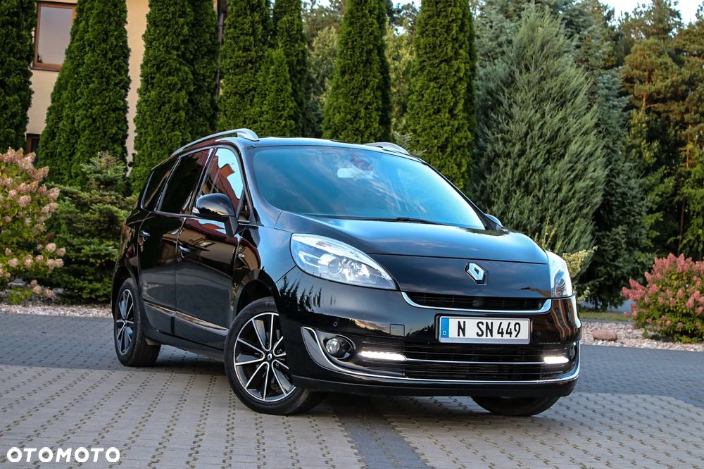 Renault Grand Scenic ENERGY TCe 115 Bose Edition - 11