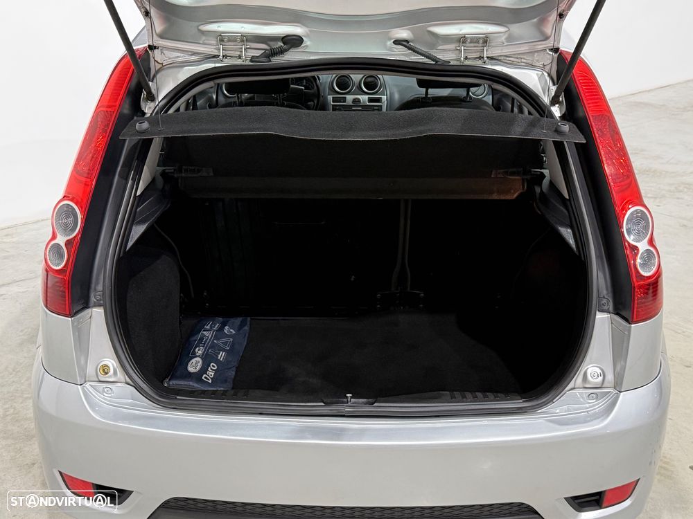 Ford Fiesta 1.25 Trend - 16