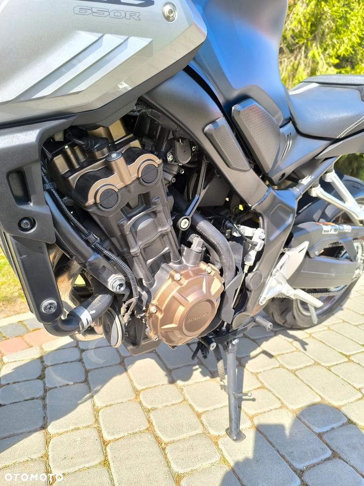 Honda CB - 16
