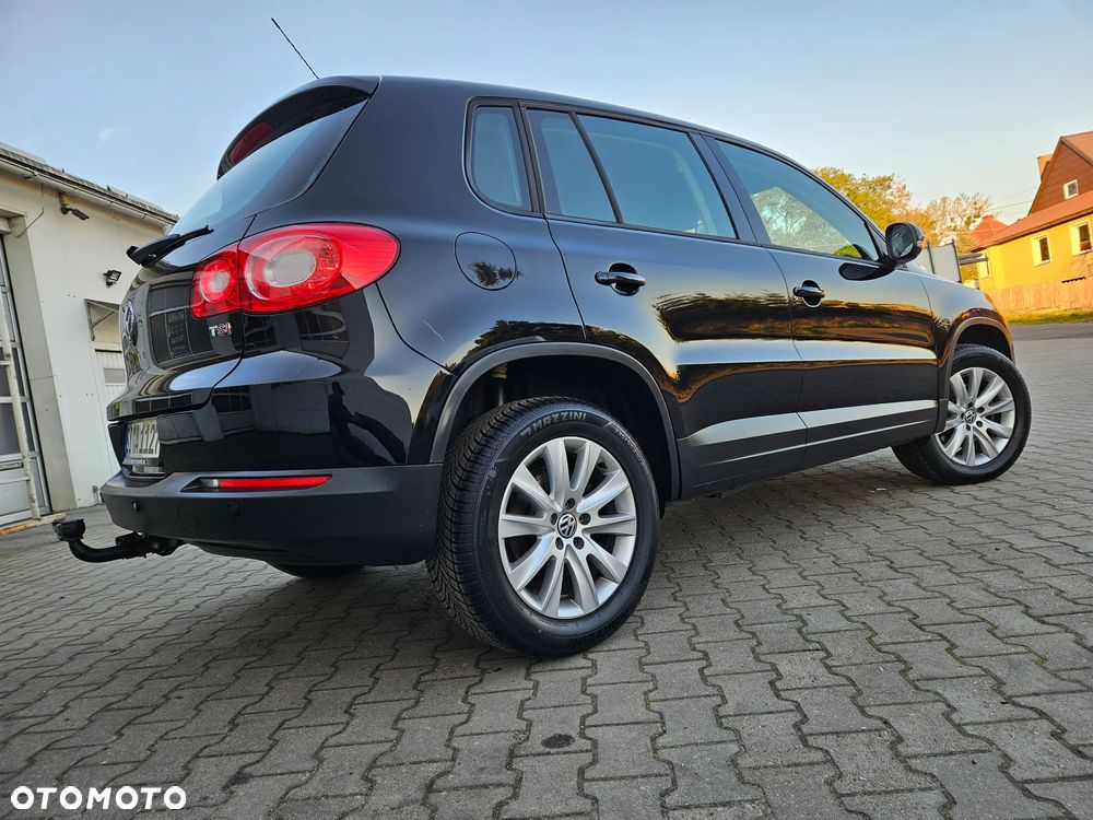 Volkswagen Tiguan 1.4 TSI BlueMotion Technology Exclusive - 4