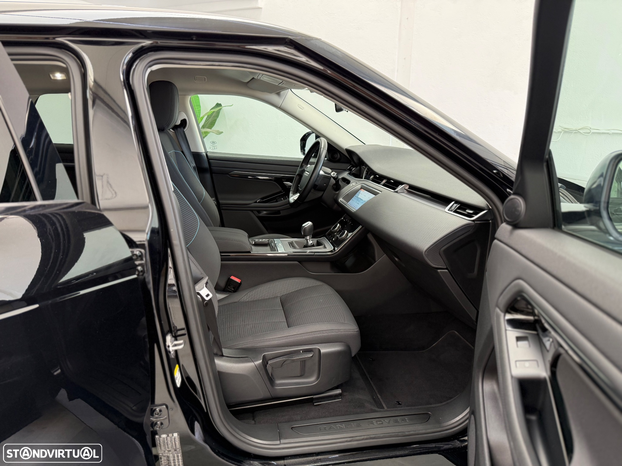 Land Rover Range Rover Evoque 2.0 D150 R-Dynamic - 5