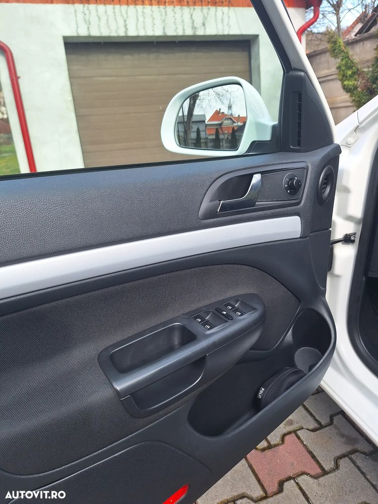 Skoda Octavia 1.6 TDI Ambiente - 8