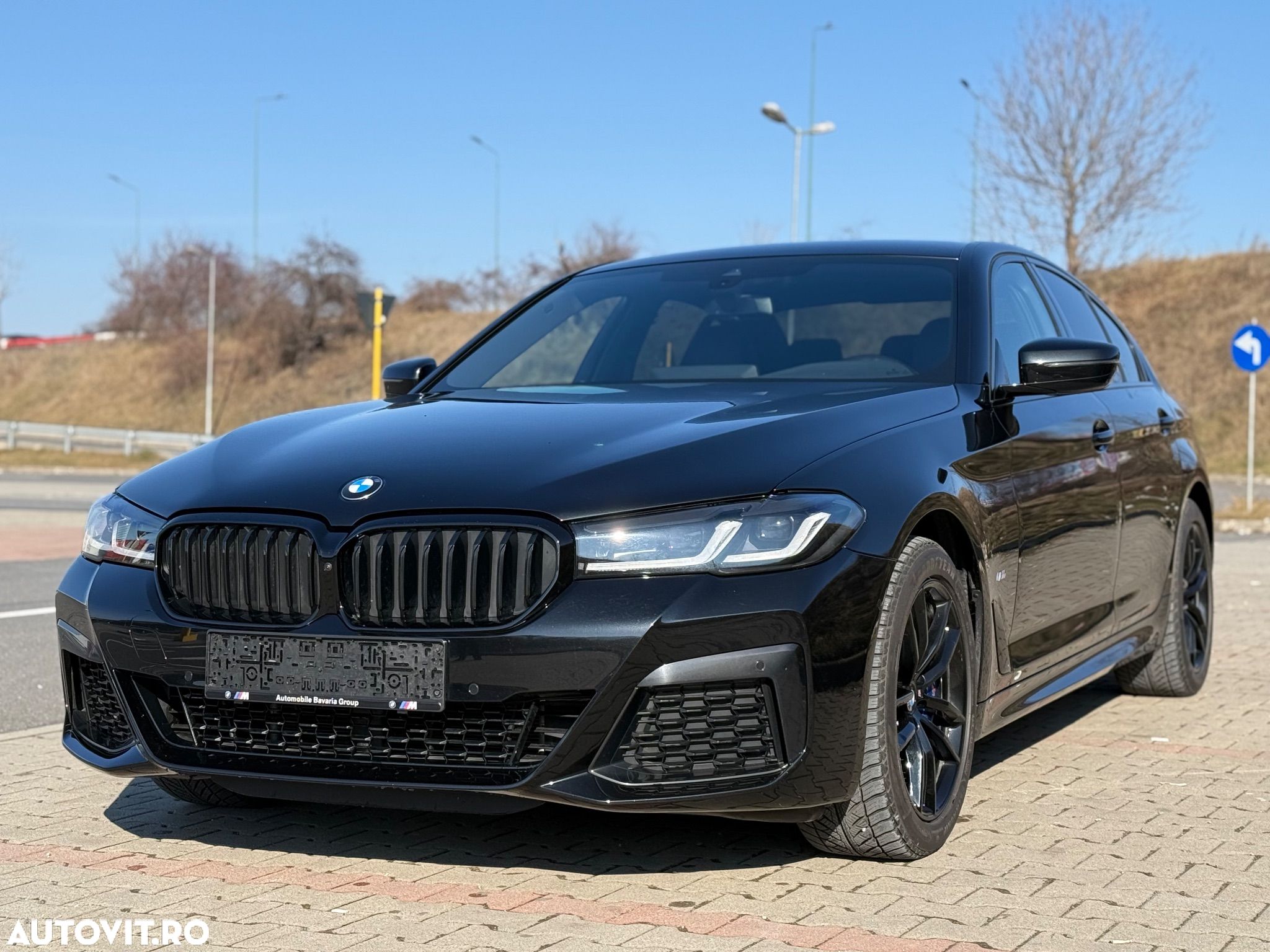 BMW Seria 5 540i xDrive AT MHEV - 1