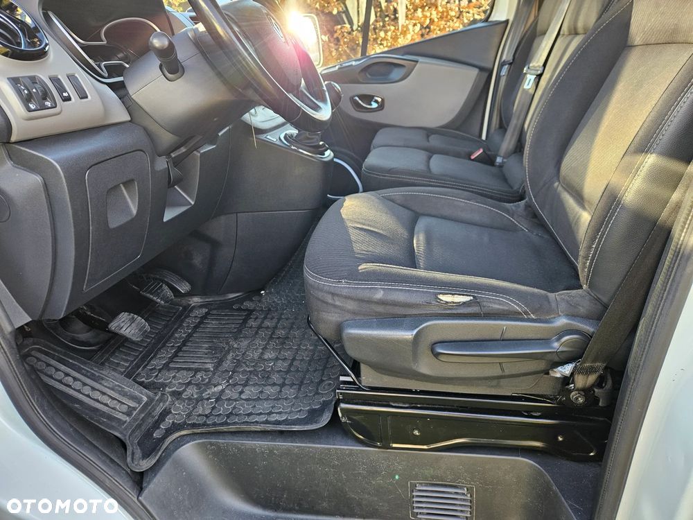 Renault Trafic - 19