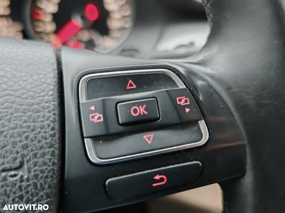 Volkswagen Passat 1.6TDI BlueMotion Tehnology DSG Comfortline - 19