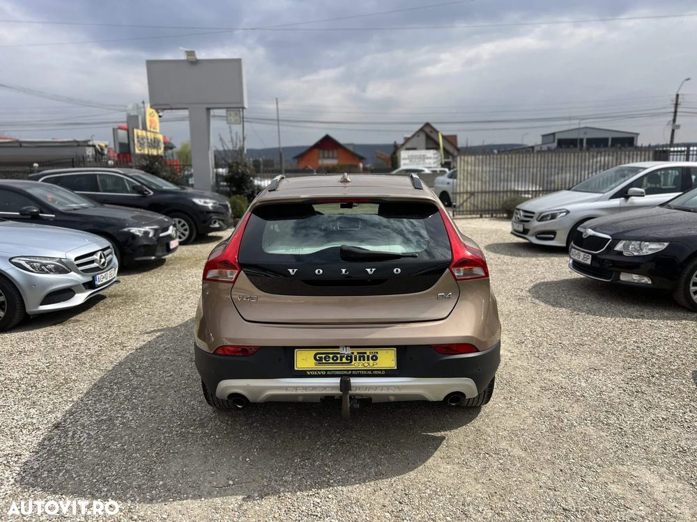 Volvo V40 D4 Geartronic Momentum - 5