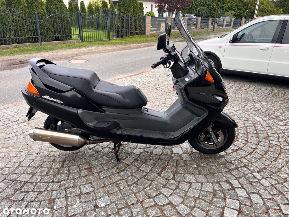 Yamaha Majesty - 2