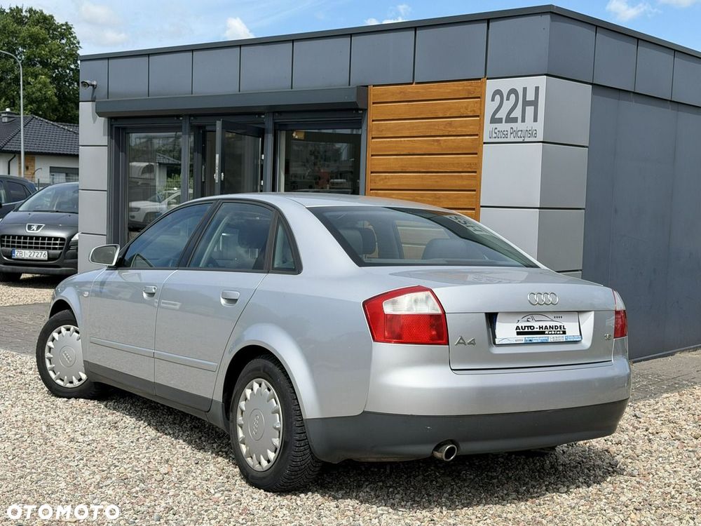 Audi A4 Limousine - 6