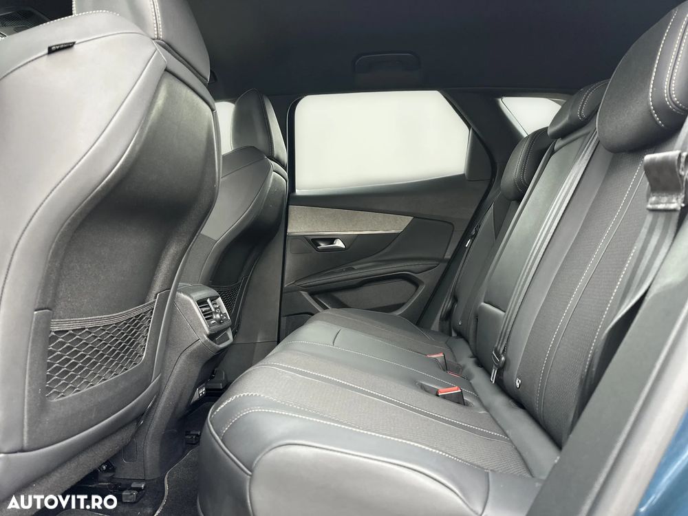 Peugeot 3008 225 e-EAT8 GT - 12