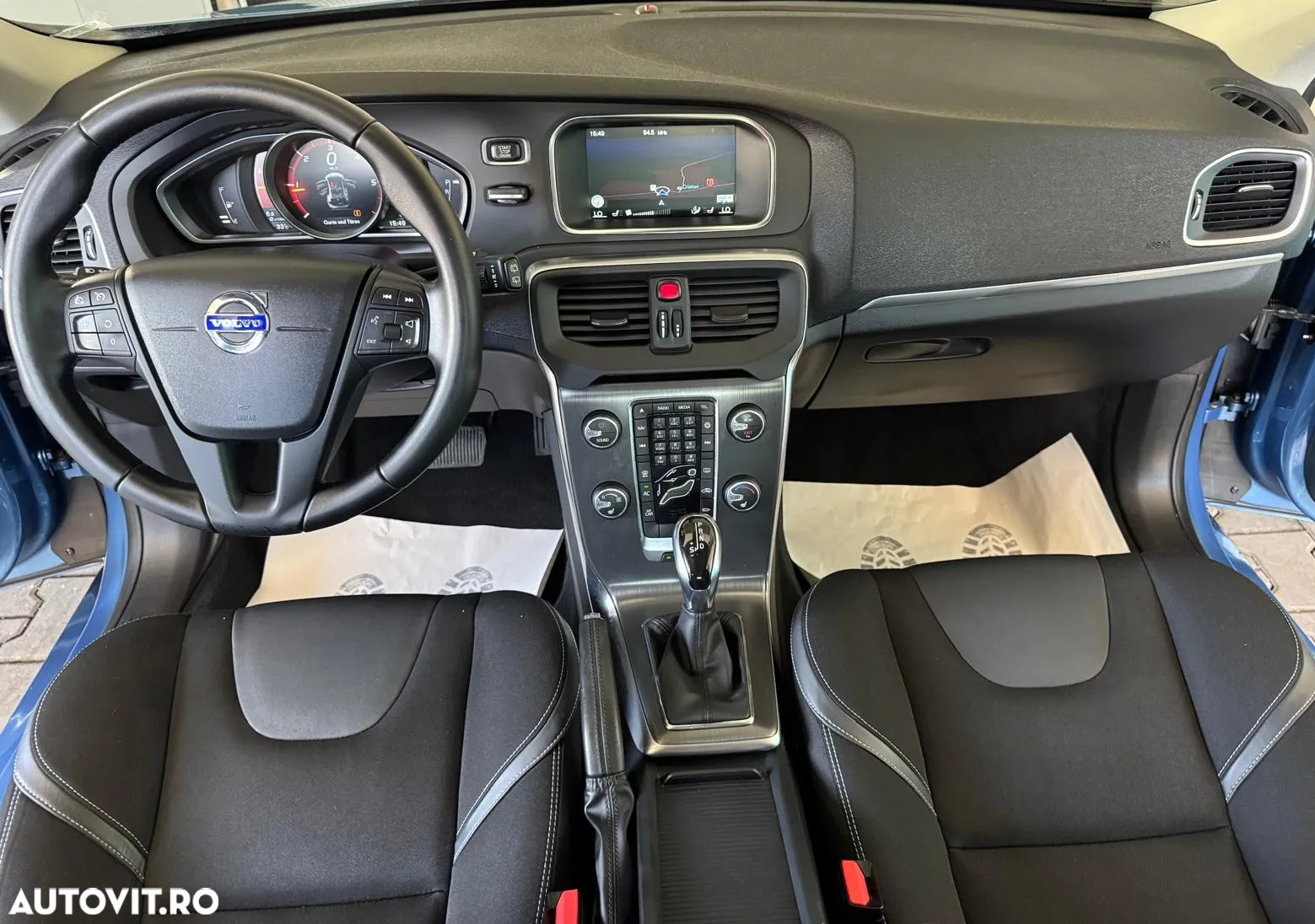 Volvo V40 D3 Geartronic Linje You! - 4
