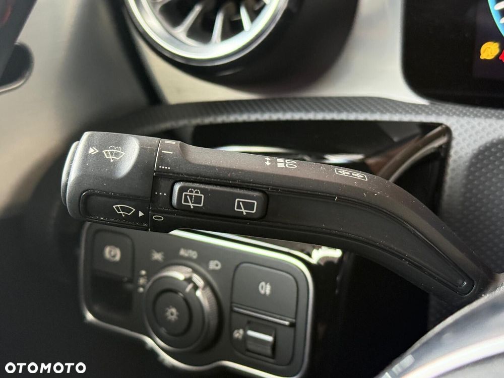 Mercedes-Benz CLA 200 d 4-Matic AMG Line 8G-DCT - 19