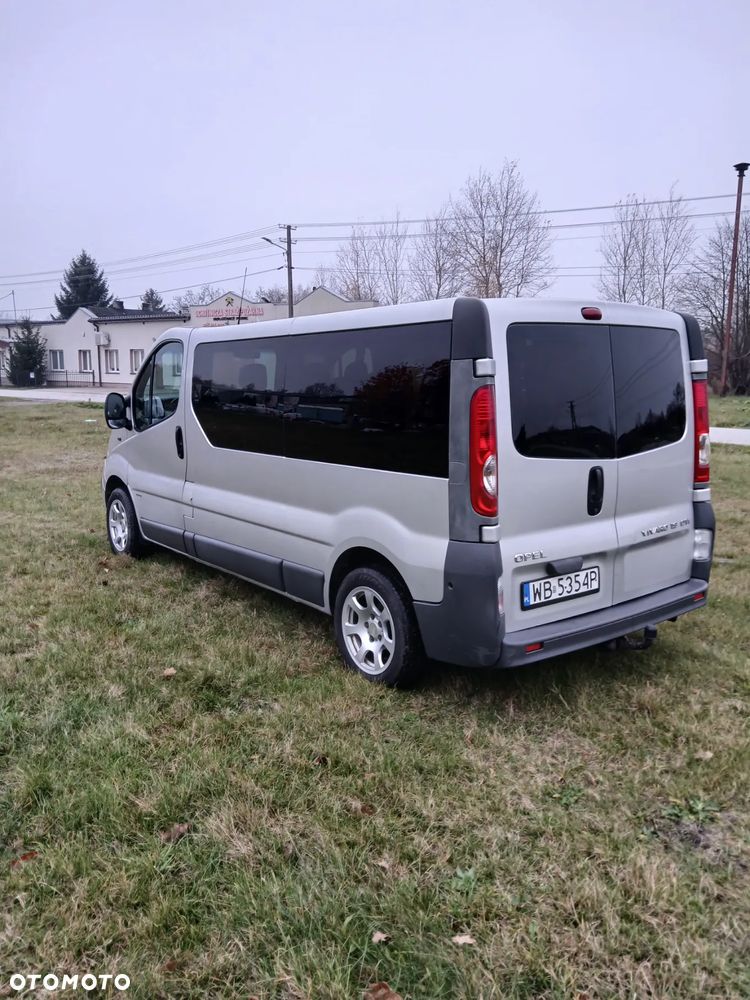 Opel Vivaro - 18