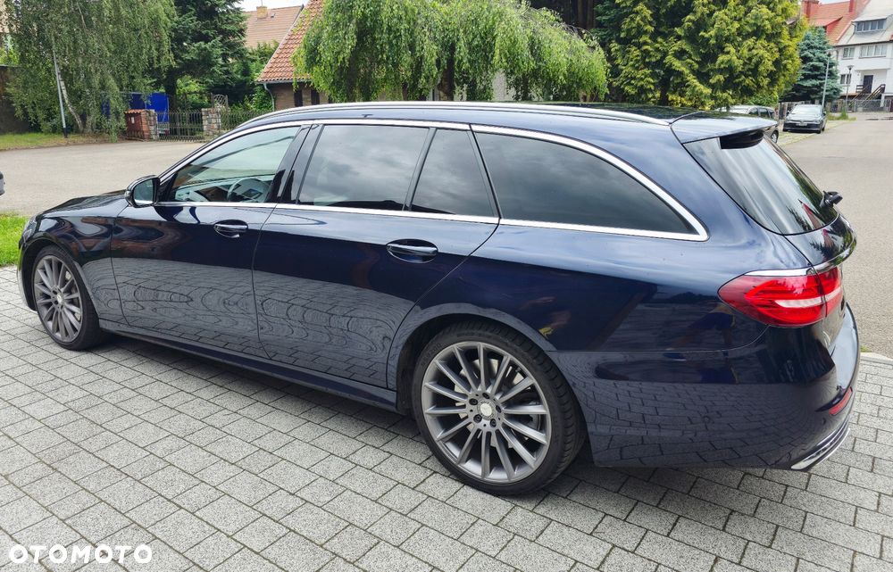Mercedes-Benz Klasa E 400 4-Matic 9G-TRONIC - 6