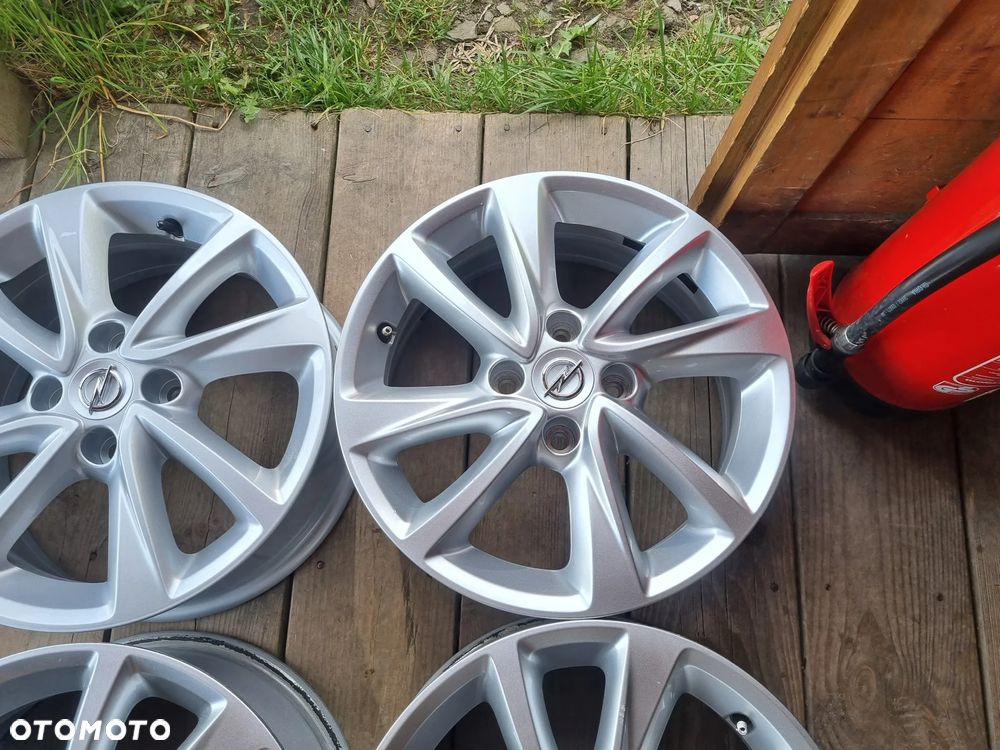 OPEL CORSA F alu 6,5X16 ET38 4X108 bdb stan - 4