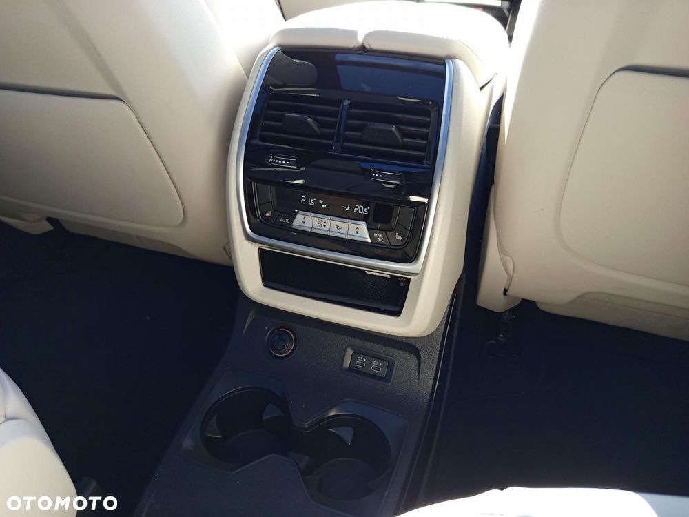 BMW X7 - 21