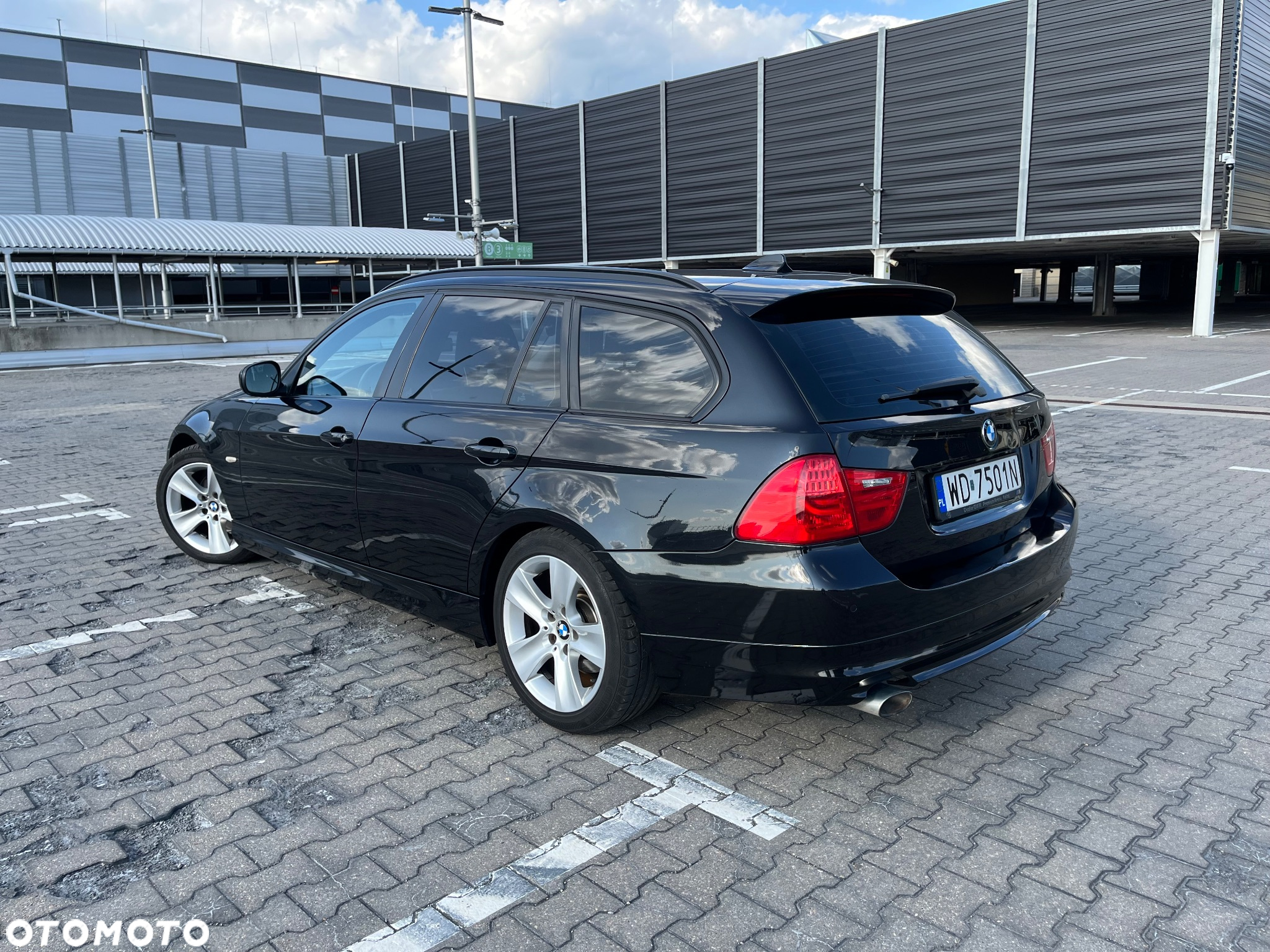 BMW Seria 3 320d DPF Touring Efficient Dynamics Edition - 7