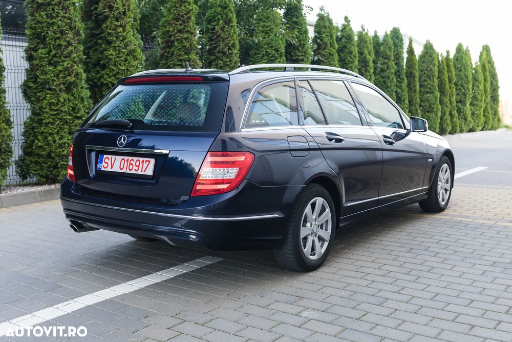 Mercedes-Benz C 220 CDI DPF (BlueEFFICIENCY) 7G-TRONIC Elegance - 11