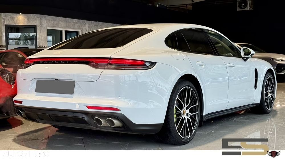 Porsche Panamera 4S E-Hybrid - 4