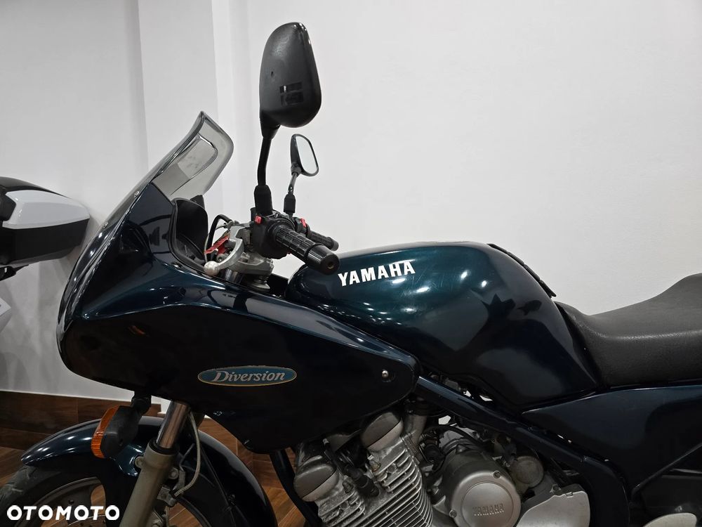 Yamaha XJ - 8