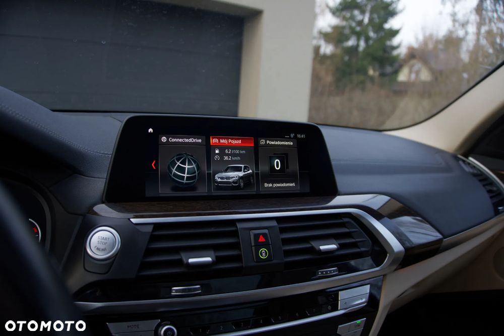 BMW X3 xDrive20d Luxury Line - 29