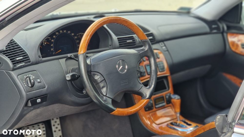Mercedes-Benz CL 500 - 23