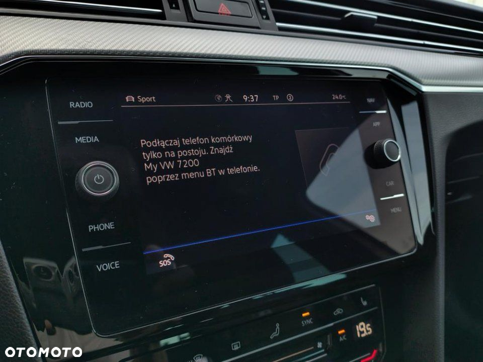Volkswagen Passat - 24