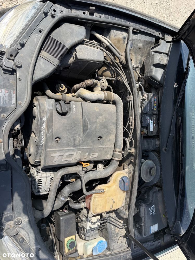 Volkswagen Passat B5 1.9 TDI 110KM 1997 Sedan – na części, Silnik - 3