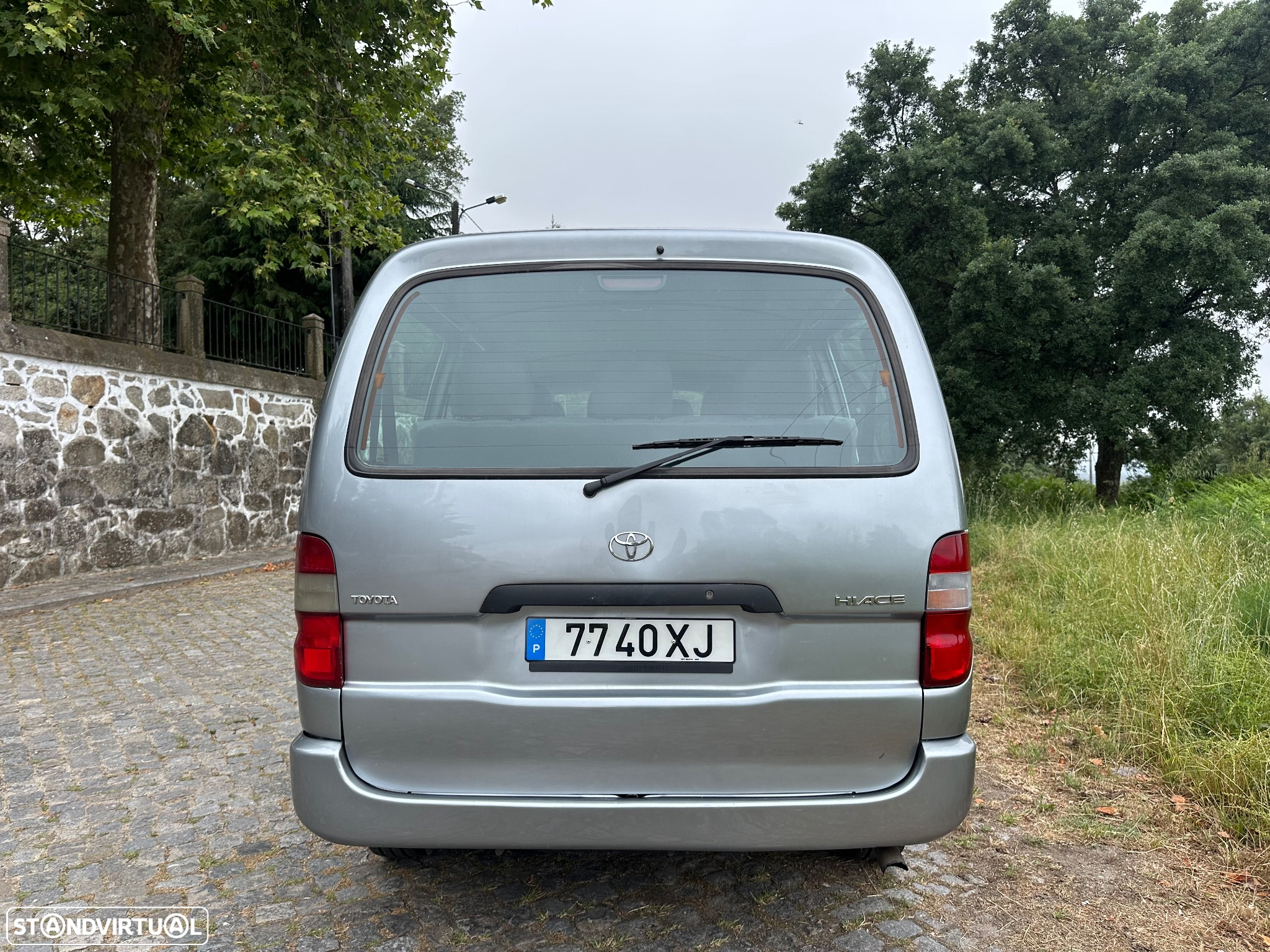 Toyota HiAce 2.5 D-4D 2.6T - 17