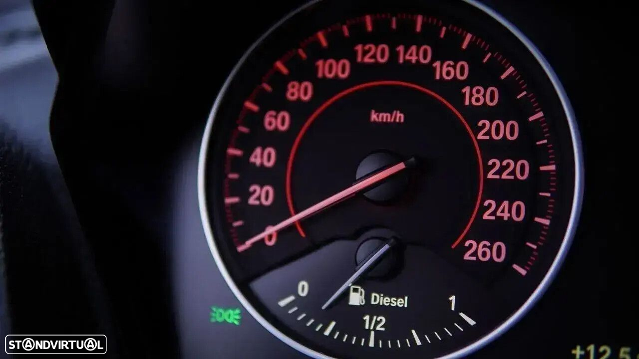 BMW 118 d Line Sport - 38