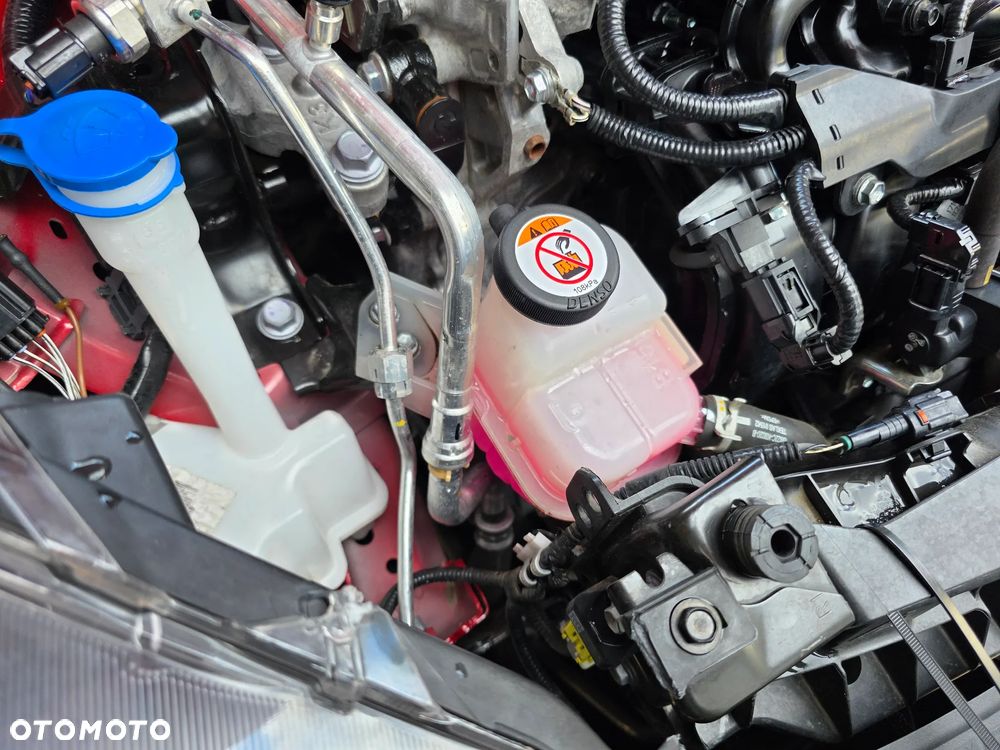 Toyota Yaris Hybrid 1.5 Comfort - 26