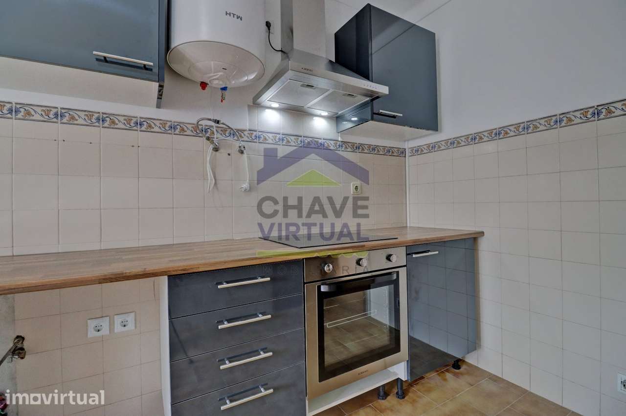 Apartamento T1 - Centro do Bombarral - Grande imagem: 3/19
