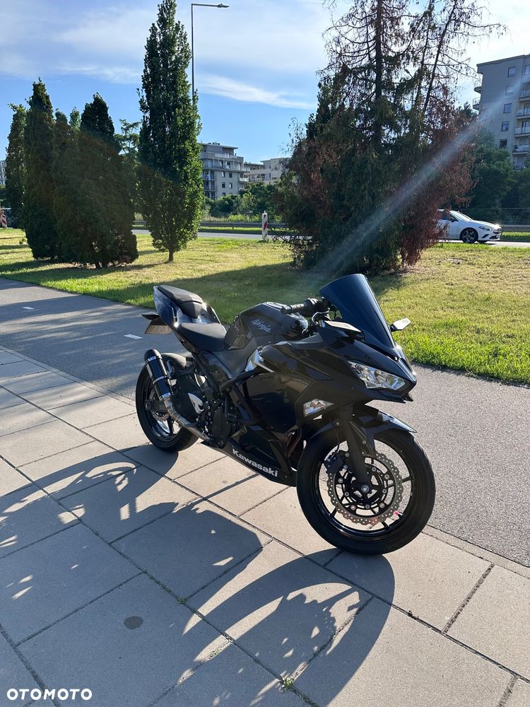 Kawasaki Ninja 400 - 3