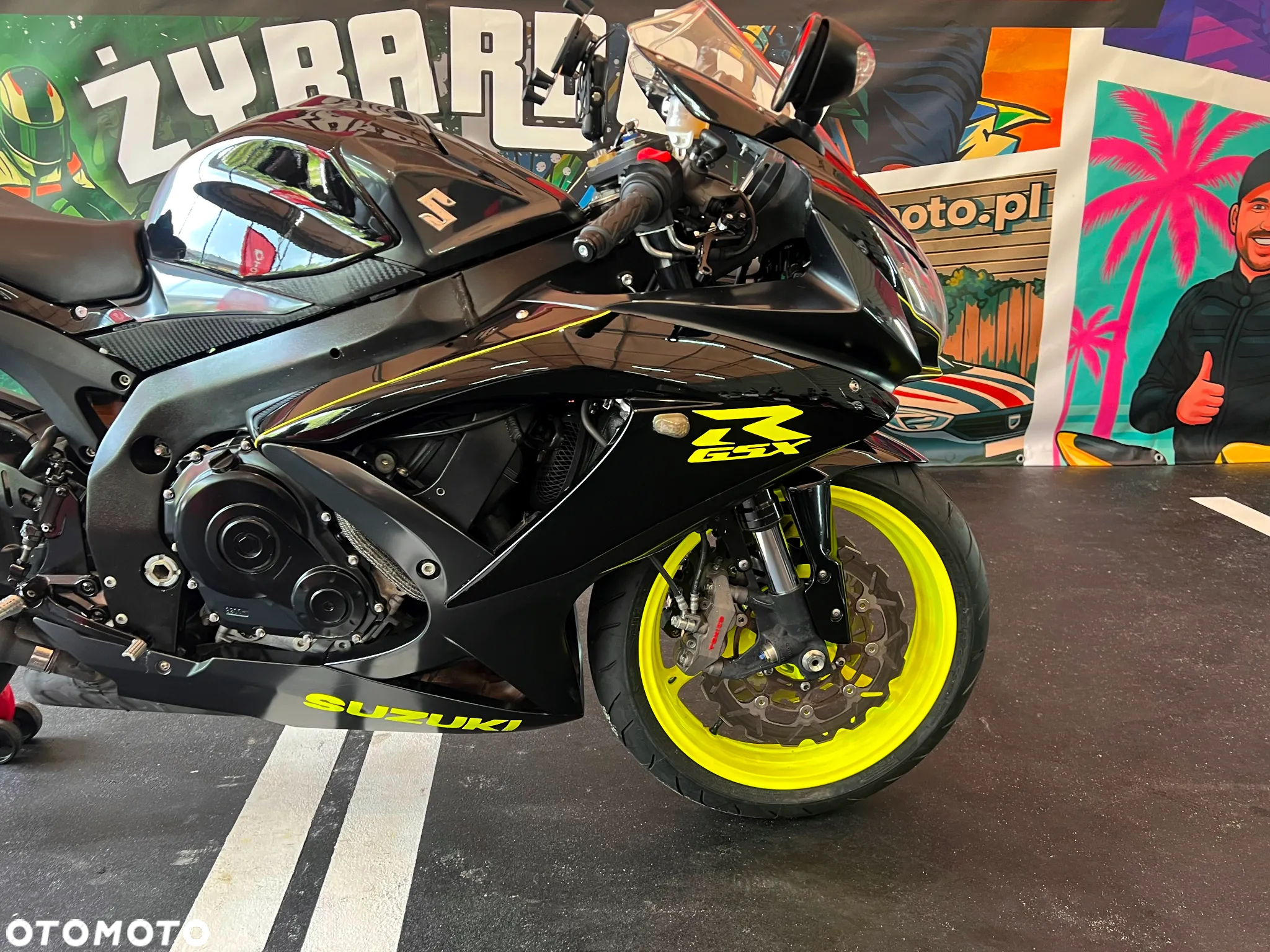 Suzuki GSX-R - 7