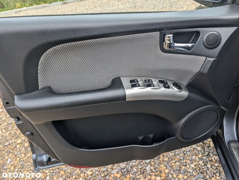 Kia Sportage 2.0 2WD LX - 30