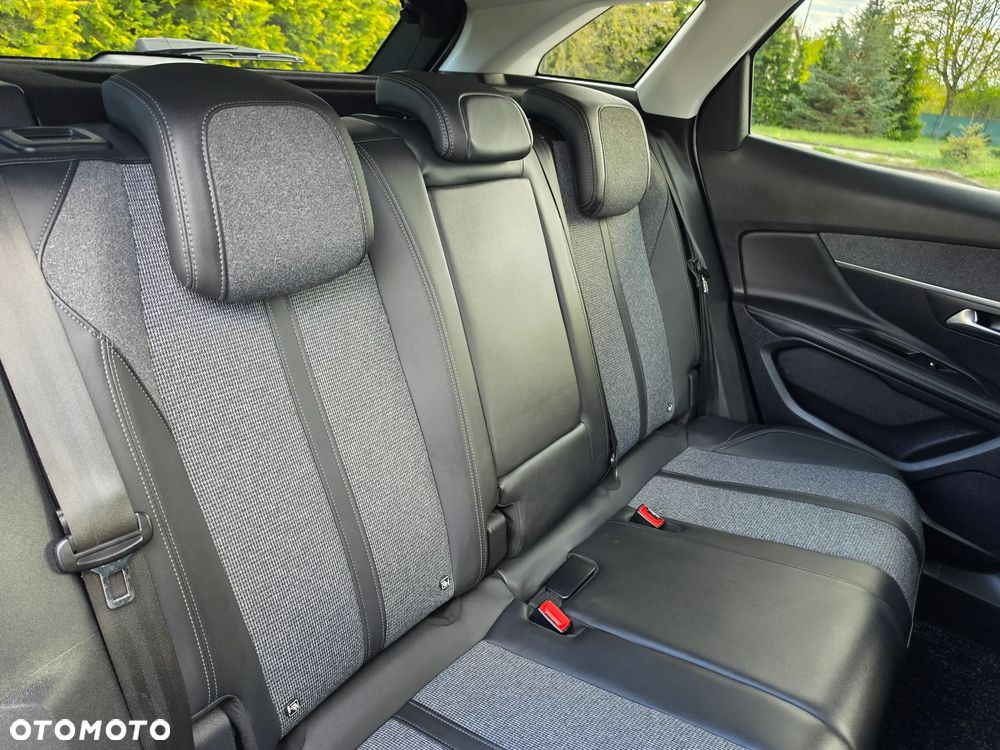 Peugeot 3008 BlueHDi 180 Stop & Start EAT8 Allure - 36