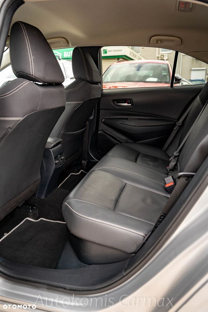 Toyota Corolla 1.8 Hybrid Executive - 24