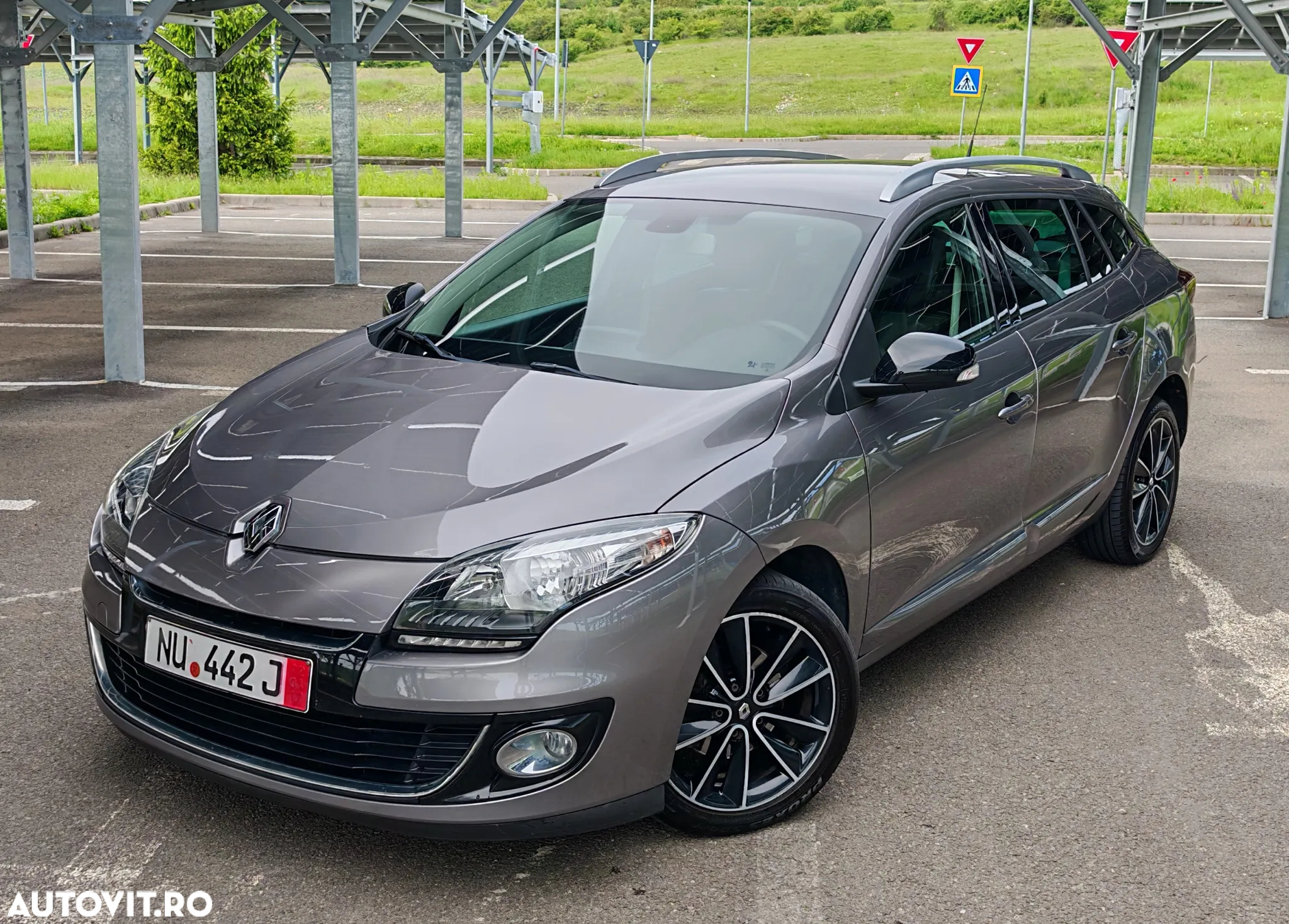 Renault Megane ENERGY dCi 130 BOSE EDITION - 11