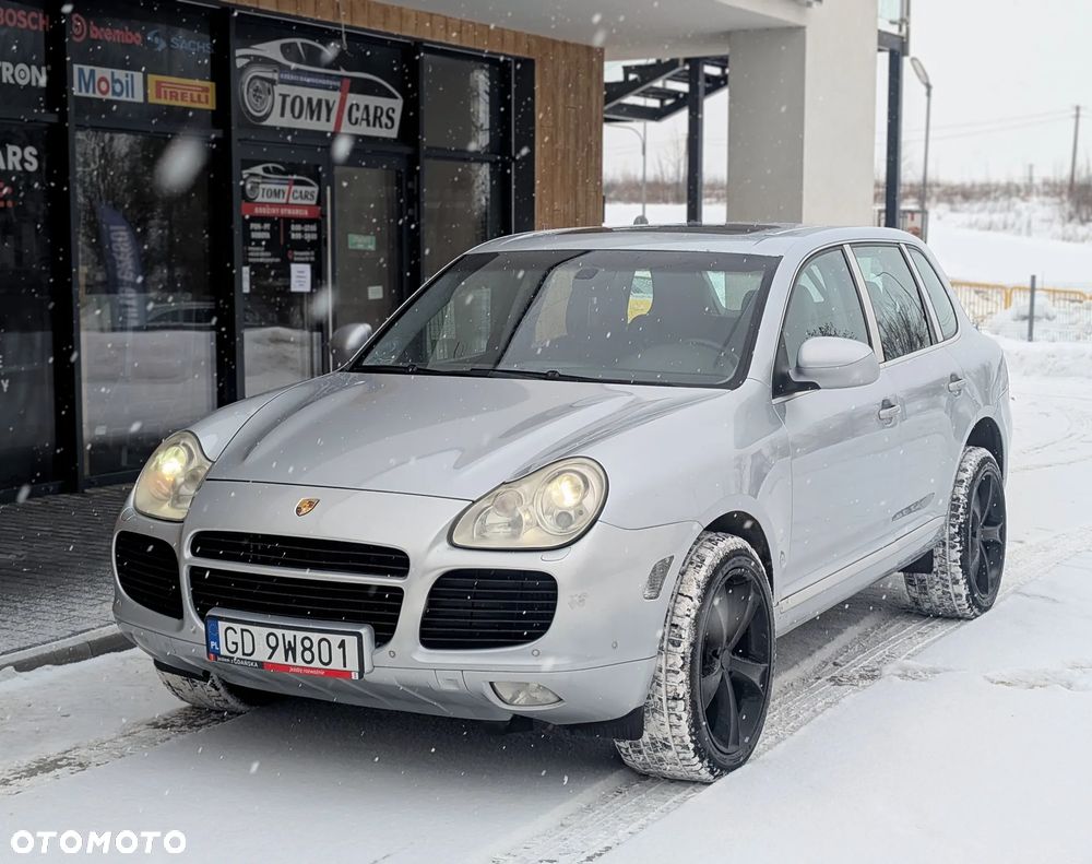 Porsche Cayenne - 2