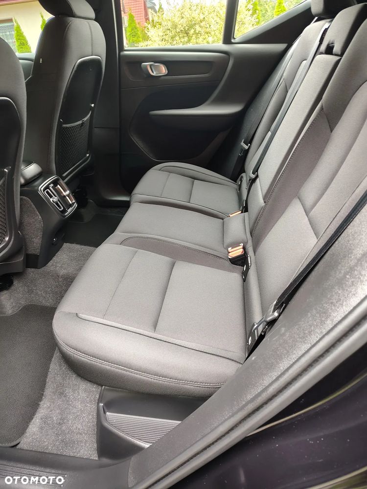 Volvo XC 40 - 23
