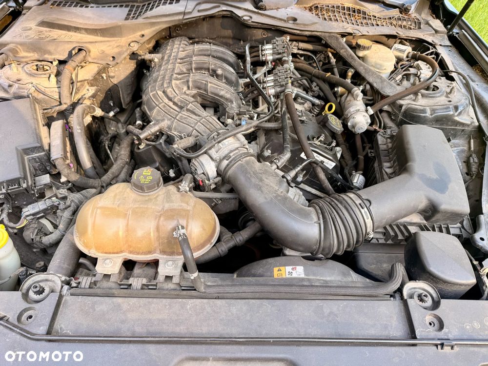 Ford Mustang 3.7 V6 Premium - 23