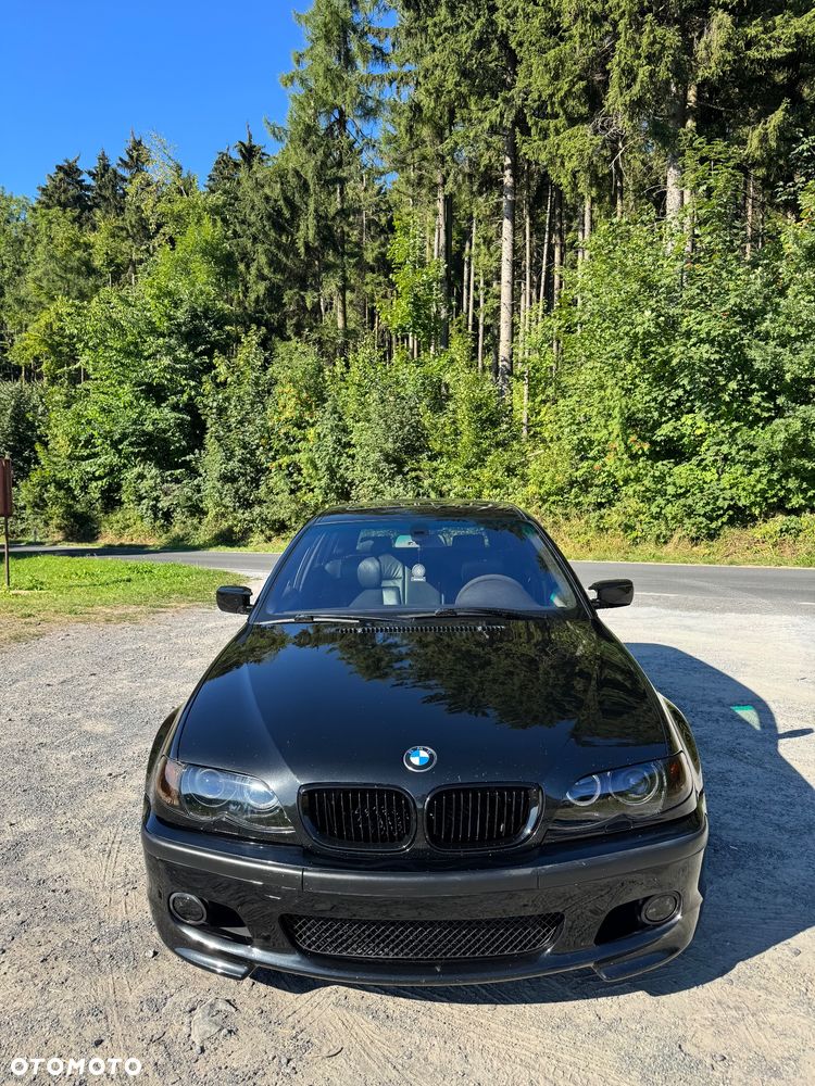 BMW Seria 3 330d Edition Sport - 6