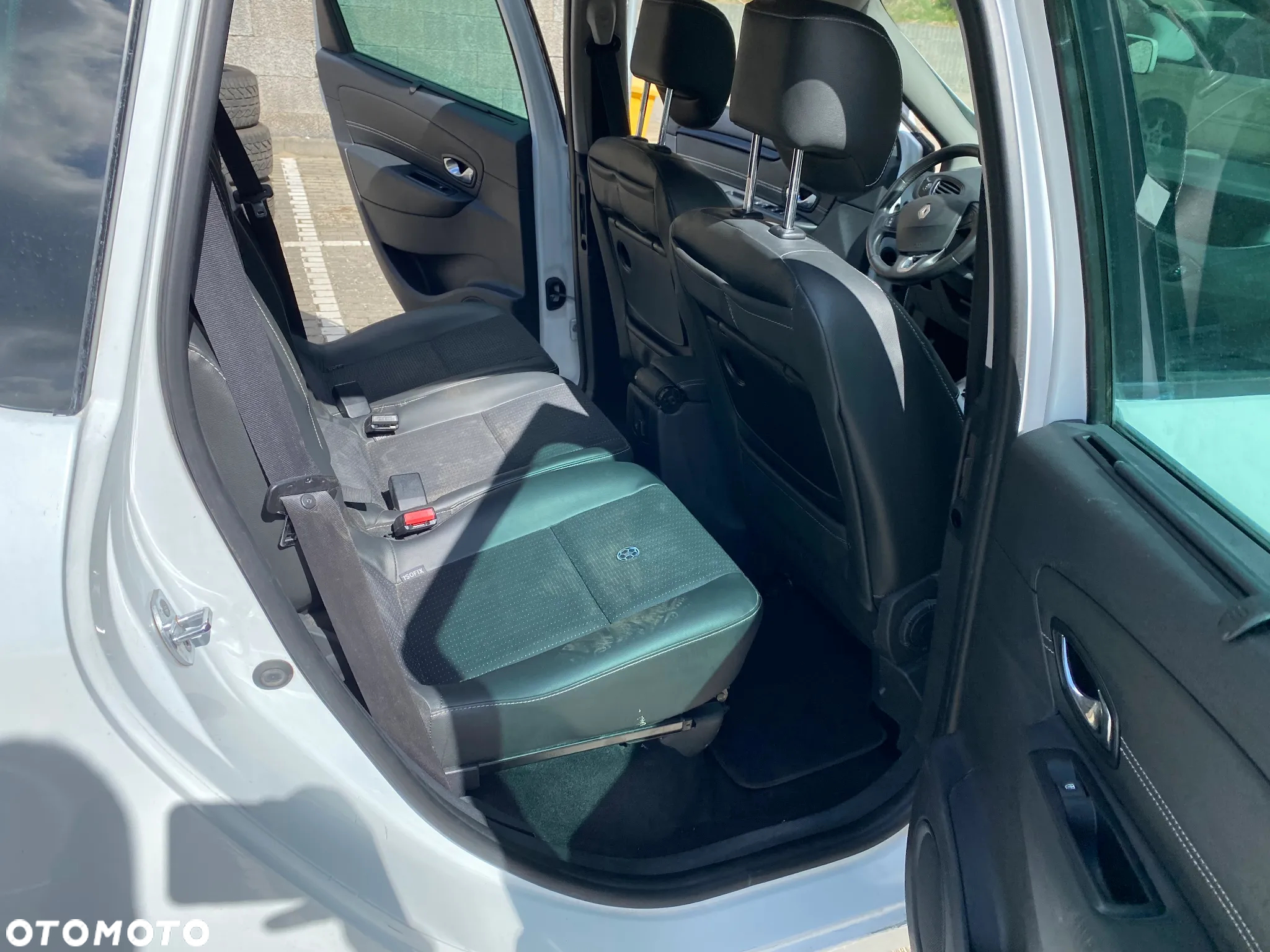 Renault Scenic 1.5 dCi Dynamique - 17