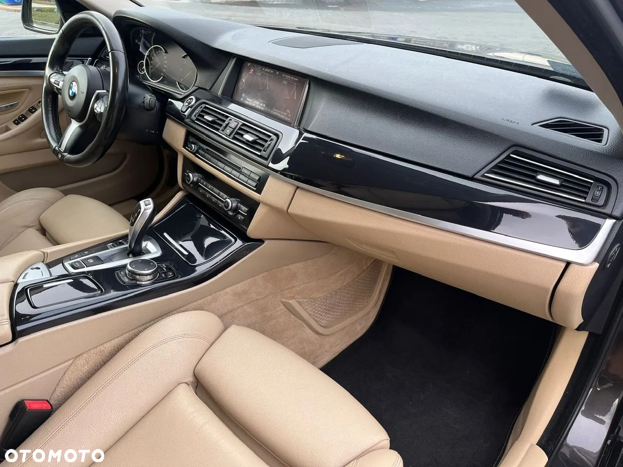 BMW Seria 5 530d xDrive Luxury Line - 15